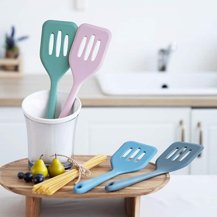 Silicone Slotted Turner - DarkPurple | Full House Lebanon