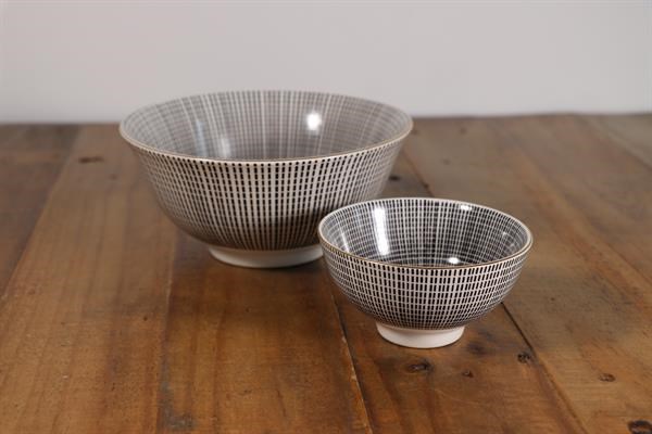 Black Porcelain Dinnerware with Golden Trim - Snack /Soup Bowl | Full House Lebanon