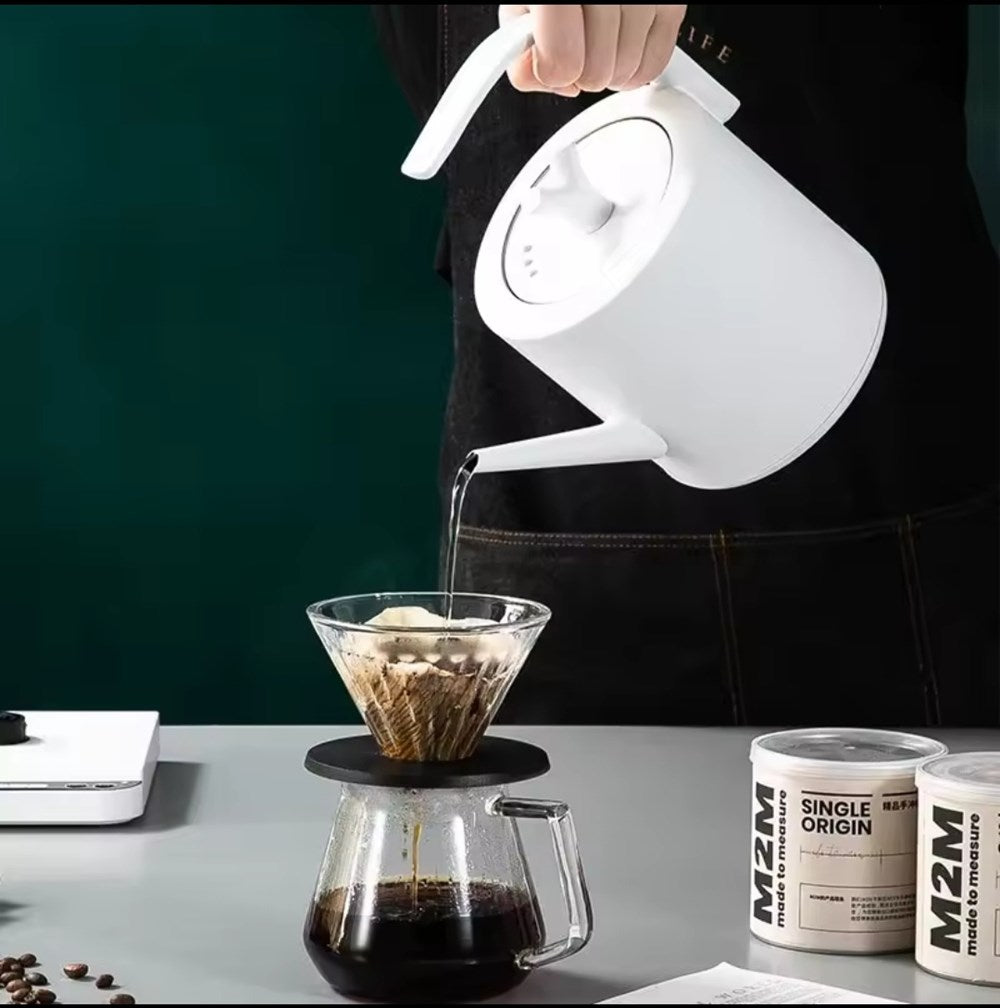 Modern Minimalist Tea Kettle - Black | Full House Lebanon