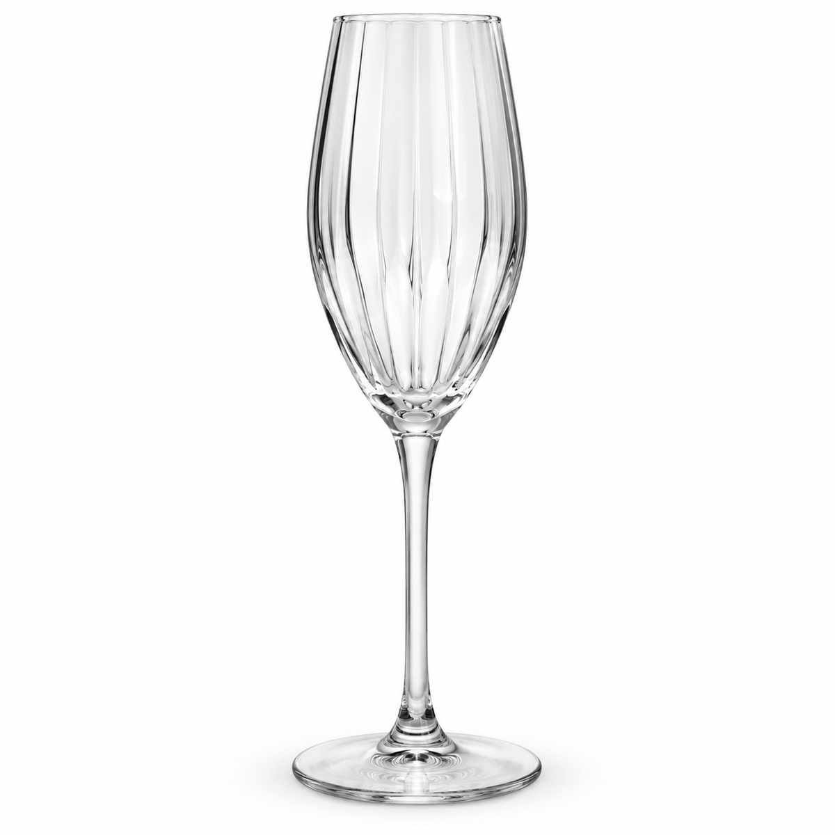 Single Luminarc Serena Line V8479 200 ml champagne glass showing the ribbed bowl and slender stem
